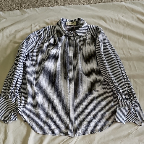 french mauve Tops - Black and White Striped Button Down Shirt